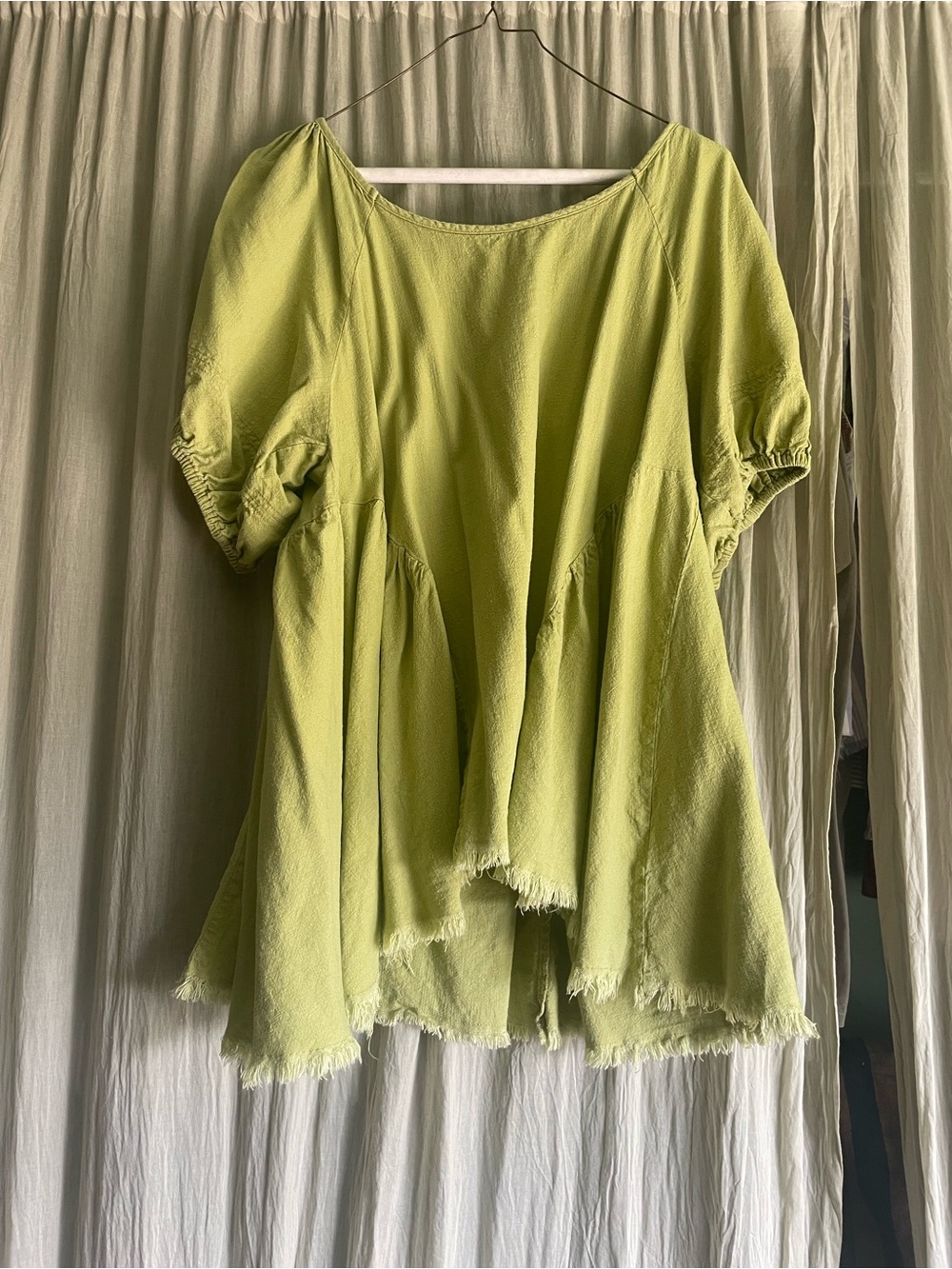 Umgee size L green tunic shirt with tie back